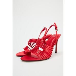 HEELED STRAPPY SANDALS